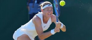 Marie Bouzková v 1. kole Wimbledonu Marie Bouzková v 1. kole Wimbledonu